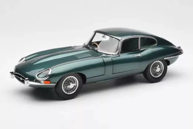 Kyosho Jaguar E-type Coupe Mk1 Rhd 1961 1:18 08954DG